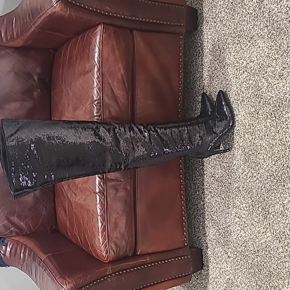 Boots - Picture 2 of 8